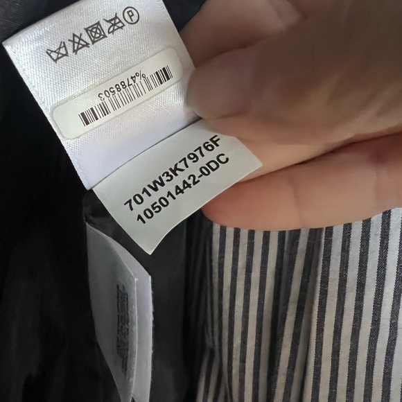 JNY Stretch Seersucker Blazer w/Pants,  Plus Size 18W, white w/gray stripe - Picture 11 of 11